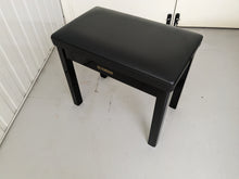 Load image into Gallery viewer, YAMAHA CLAVINOVA CLP-380PE DIGITAL PIANO + STOOL GLOSSY BLACK stock nr 24174