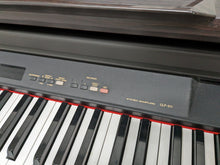 Load image into Gallery viewer, Yamaha Clavinova CLP-511 Digital Piano in dark rosewood finish stock # 24176