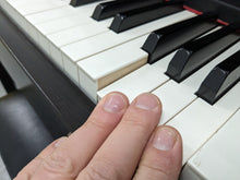 Load image into Gallery viewer, YAMAHA CLAVINOVA CLP-370 DIGITAL PIANO + STOOL IN DARK ROSEWOOD stock nr 24206
