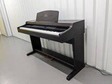 Load image into Gallery viewer, Yamaha Clavinova CLP-820 Digital Piano in dark rosewood stock nr 24250