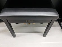 Load image into Gallery viewer, Yamaha Clavinova CLP-430PE in polished ebony glossy black + stool stock nr 24262