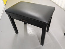 Load image into Gallery viewer, Yamaha Clavinova CLP-430PE in polished ebony glossy black + stool stock nr 24262