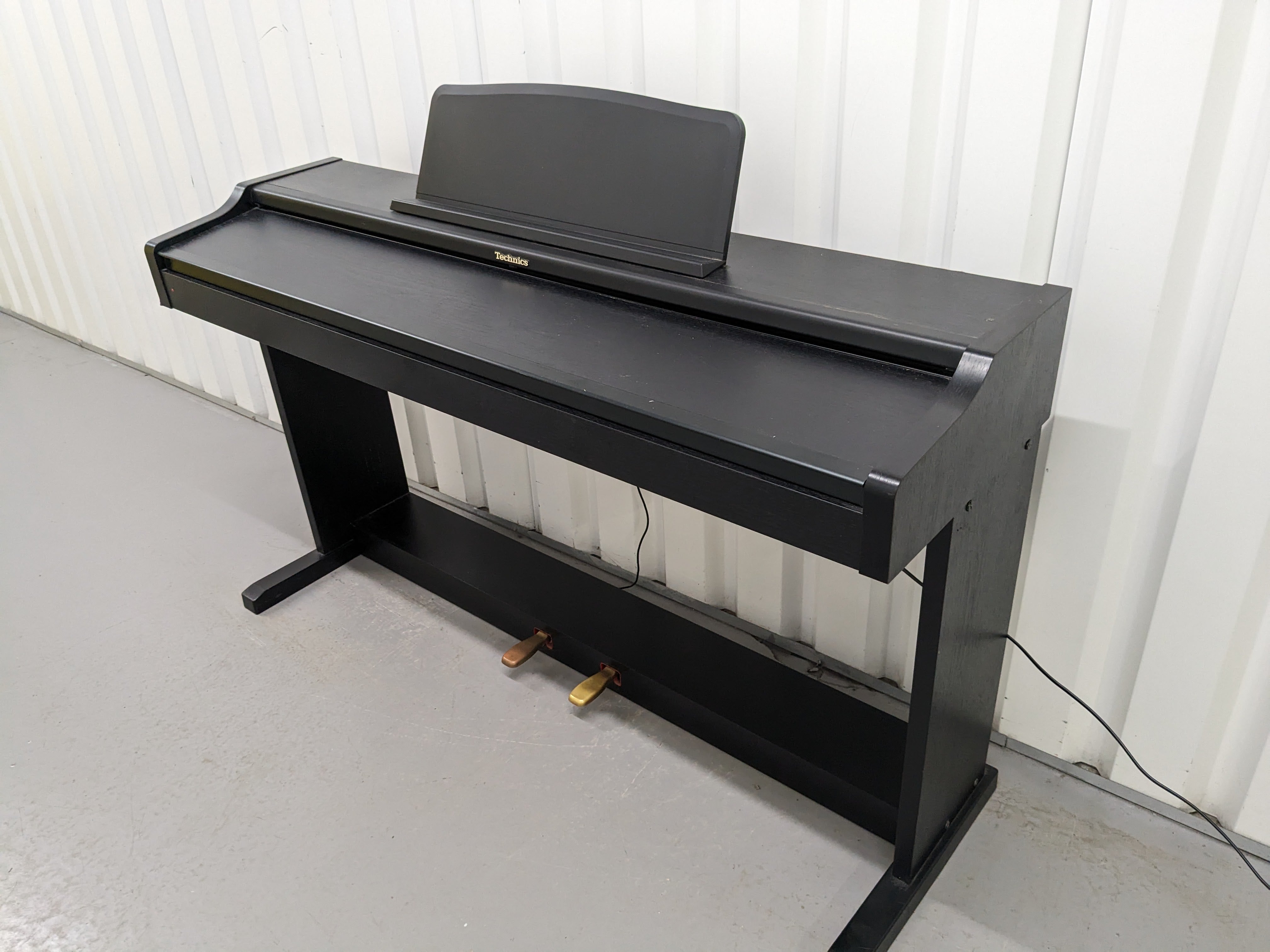 Technics SX-PC15 Digital Piano in satin black, Steinway samples