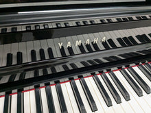 Load image into Gallery viewer, Yamaha Clavinova CLP-535 CLP-535PE Digital Piano in gloss black stock # 24312