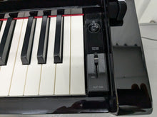 Load image into Gallery viewer, Yamaha Clavinova CLP-535 CLP-535PE Digital Piano in gloss black stock # 24312