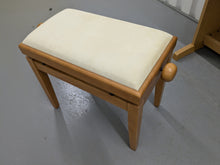 Load image into Gallery viewer, Yamaha Arius YDP-161 Digital Piano in cherry wood clavinova keyboard stock #24323