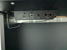 Load image into Gallery viewer, Yamaha Clavinova CLP-735 in satin black with stool and manuals stock nr 24354