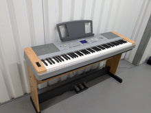 Load image into Gallery viewer, Yamaha DGX-640 rosewood portable grand piano keyboard 3 pedals stock #24373