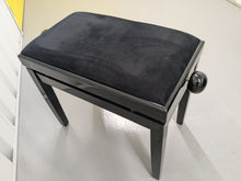 Load image into Gallery viewer, YAMAHA CLAVINOVA CLP-370PE DIGITAL PIANO + STOOL IN GLOSSY BLACK stock nr 24442