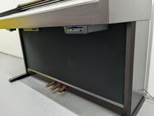 Load image into Gallery viewer, Yamaha Clavinova CVP-205 in rosewood with big speakers in base stock nr 24471