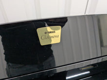 Load image into Gallery viewer, YAMAHA CLAVINOVA CLP-370PE DIGITAL PIANO + STOOL IN GLOSSY BLACK stock nr 24488