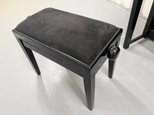 Load image into Gallery viewer, YAMAHA CLAVINOVA CLP-370PE DIGITAL PIANO + STOOL IN GLOSSY BLACK stock nr 24531