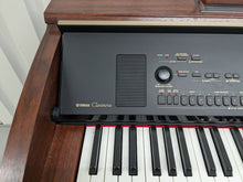 Load image into Gallery viewer, Yamaha Clavinova CVP-305 Digital Piano arranger + stool in mahogany stock #24553