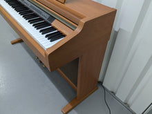Load image into Gallery viewer, Yamaha Clavinova CLP-950 Digital Piano in cherry wood finish stock nr 24571