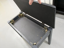 Load image into Gallery viewer, Roland KR375 intelligent digital piano / arranger with stool Stock nr 24570