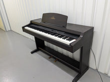 Load image into Gallery viewer, Yamaha Clavinova CLP-820 Digital Piano in dark rosewood stock nr 24585