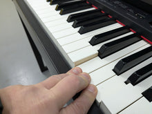 Load image into Gallery viewer, Yamaha Clavinova CLP-470 in dark rosewood with wooden keys action + stool stock no 24597