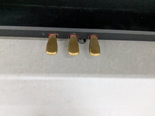 Load image into Gallery viewer, Roland KR-5 Intelligent Digital Piano and stool, 88 weighted keys stock # 25023