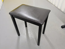 Load image into Gallery viewer, Yamaha Arius YDP-101 Digital Piano in dark rosewood finish stock nr 25031