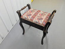 Load image into Gallery viewer, Yamaha Arius YDP-121 Digital Piano and stool in dark rosewood stock nr 25082