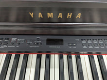 Load image into Gallery viewer, Yamaha Clavinova CLP-470 in dark rosewood with wooden keys action + stool #25080