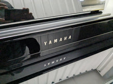 Load image into Gallery viewer, Yamaha Clavinova CLP-535 CLP-535PE Digital Piano in gloss black stock # 25101