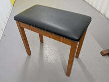 Load image into Gallery viewer, Yamaha Clavinova CVP-301 Digital Piano / arranger and stool cherry wood stock #25104