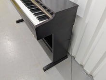 Load image into Gallery viewer, Yamaha Arius YDP-162 Digital Piano in rosewood, clavinova keyboard stock # 25103