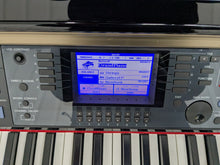 Load image into Gallery viewer, Yamaha Clavinova CVP-501 Digital Piano / arranger in glossy black. stock # 25121