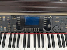 Load image into Gallery viewer, Yamaha Clavinova CVP-301 Digital Piano / arranger in rosewood. stock # 25128
