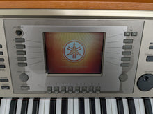 Load image into Gallery viewer, Yamaha Clavinova CVP-305 Digital Piano arranger in cherry wood stock #25147