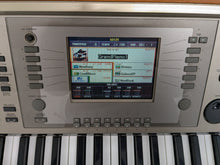 Load image into Gallery viewer, Yamaha Clavinova CVP-305 Digital Piano arranger in cherry wood stock #25147