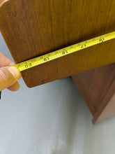 Load image into Gallery viewer, Yamaha Upright Acoustic piano (1972) made in Japan stock #25154