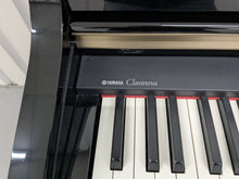 Load image into Gallery viewer, YAMAHA CLAVINOVA CLP-370PE DIGITAL PIANO + STOOL IN GLOSSY BLACK stock nr 25171