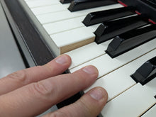 Load image into Gallery viewer, YAMAHA CLAVINOVA CLP-370 DIGITAL PIANO + STOOL IN DARK ROSEWOOD stock nr 25162