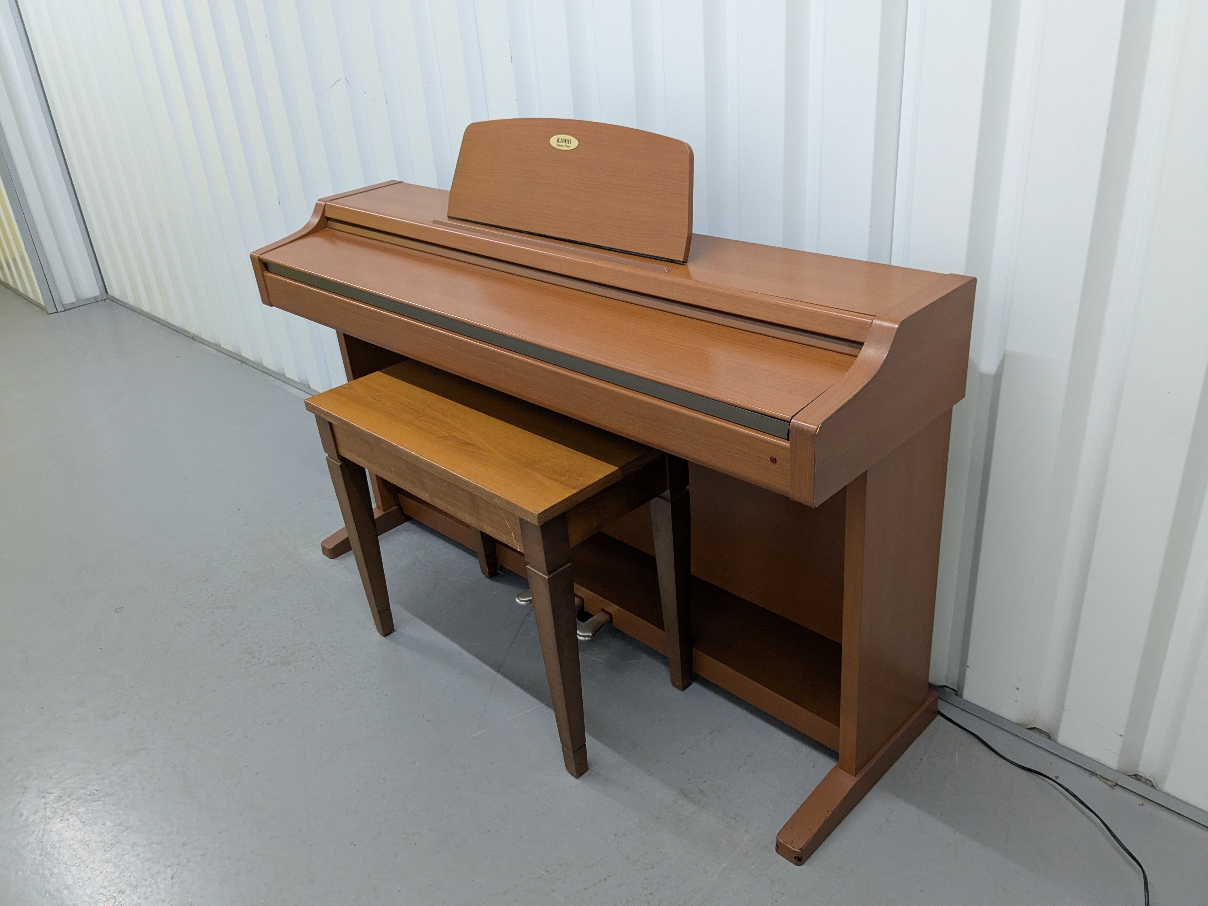 KAWAI デジタルピアノ CN23 ブラウン 椅子付き Kawai digital piano CN2 and stool In cherry wood Finish stock