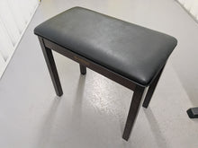 Load image into Gallery viewer, Yamaha Clavinova CVP-501 Digital Piano / arranger in rosewood. stock #25239