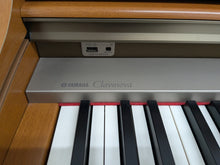 Load image into Gallery viewer, YAMAHA CLAVINOVA CLP-370c DIGITAL PIANO + STOOL in cherry wood stock nr 25342