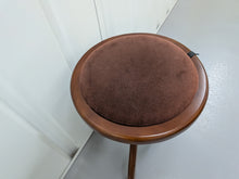 Load image into Gallery viewer, Yamaha Clavinova CLP-970 Digital Piano and stool in mahogany stock nr 25385