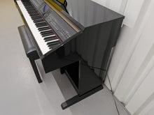 Load image into Gallery viewer, Yamaha Clavinova CVP-401 Digital Piano / arranger in glossy black stock nr 25404