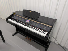Load image into Gallery viewer, Yamaha Clavinova CVP-401 Digital Piano / arranger in glossy black stock nr 25404