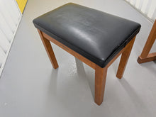 Load image into Gallery viewer, Yamaha Clavinova CLP-170 digital piano and stool in cherry wood finish stock number 25423