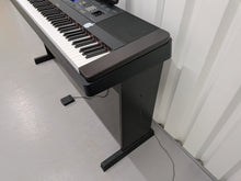Load image into Gallery viewer, Yamaha DGX-650 in black 88 Weighted Keys Portable Grand stock #25435