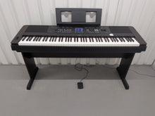 Load image into Gallery viewer, Yamaha DGX-650 in black 88 Weighted Keys Portable Grand stock #25435