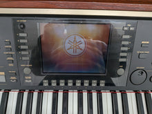 Load image into Gallery viewer, YAMAHA CLAVINOVA CVP-307 DIGITAL PIANO ARRANGER IN MAHOGANY STOCK #25542
