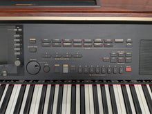 Load image into Gallery viewer, YAMAHA CLAVINOVA CVP-307 DIGITAL PIANO ARRANGER IN MAHOGANY STOCK #26068