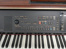Load image into Gallery viewer, YAMAHA CLAVINOVA CVP-307 DIGITAL PIANO ARRANGER IN MAHOGANY STOCK #26068