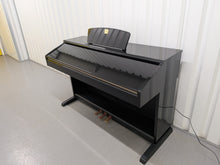 Load image into Gallery viewer, Yamaha Clavinova CVP-401 Digital Piano / arranger in glossy black stock nr 26075