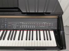 Load image into Gallery viewer, Yamaha Clavinova CVP-401 Digital Piano / arranger in glossy black stock nr 26075