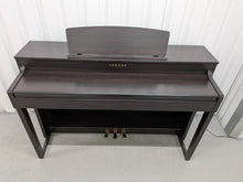 Load image into Gallery viewer, Yamaha Clavinova CLP-470 in dark rosewood with wooden keys action + stool #26088
